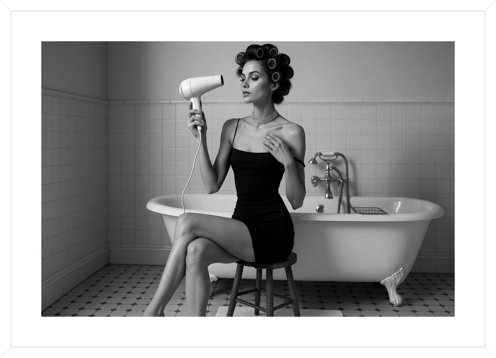 Blow My Mind affisch stylad i interiörmiljö med vit ram.