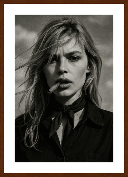 Her Own Rules affisch stylad i interiörmiljö med mörk ekram.