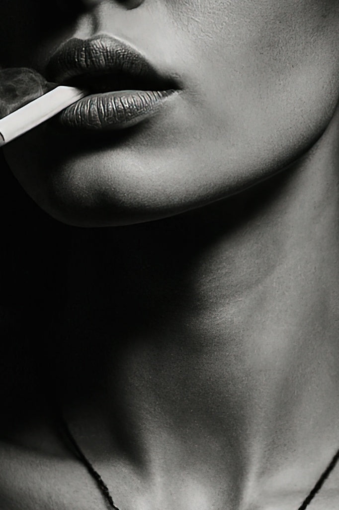 Midnight Confession - närbild på detalj.