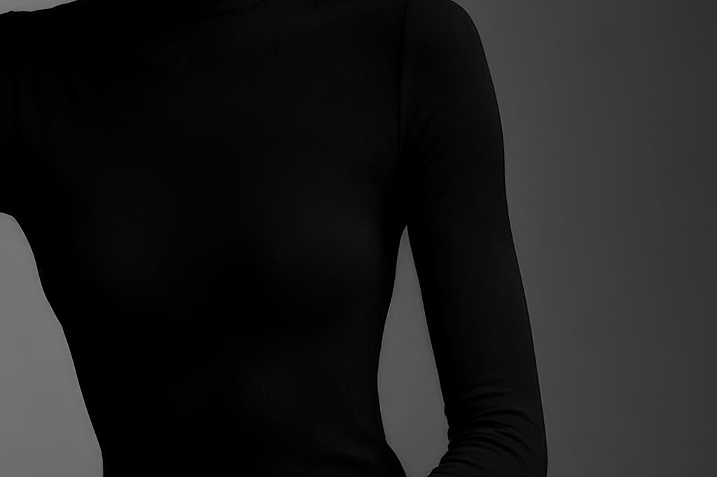 Monochrome Fashion Mystery II - närbild på detalj.