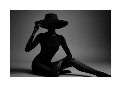 Monochrome Fashion Mystery III affisch med passepartout.