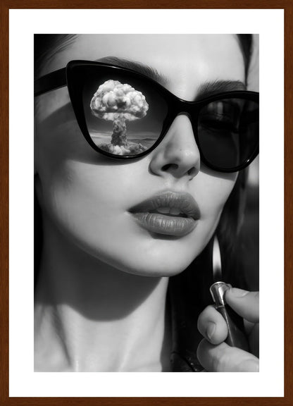 There goes the neighborhood affisch stylad i interiörmiljö med mörk ekram.