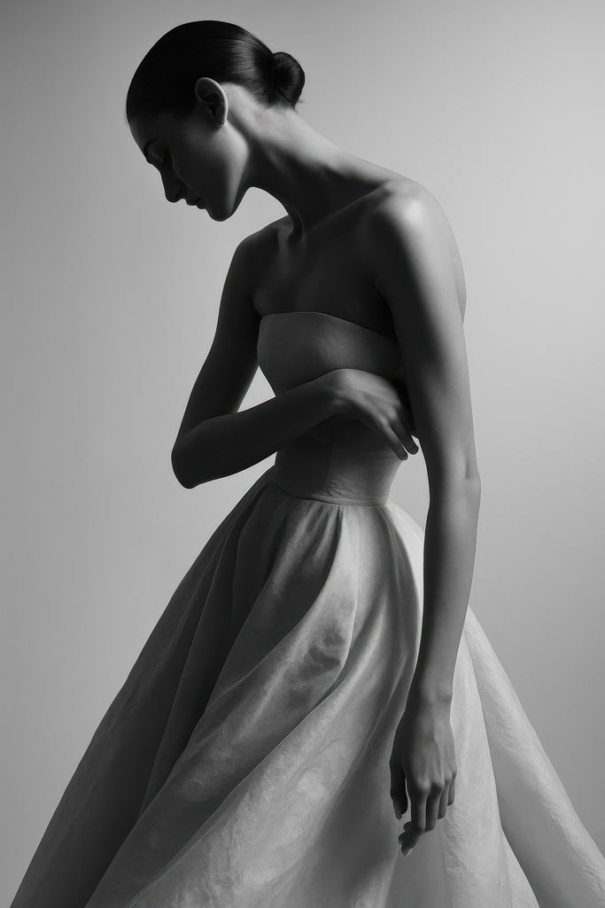 Timeless Elegance in Shadow - endast motiv.