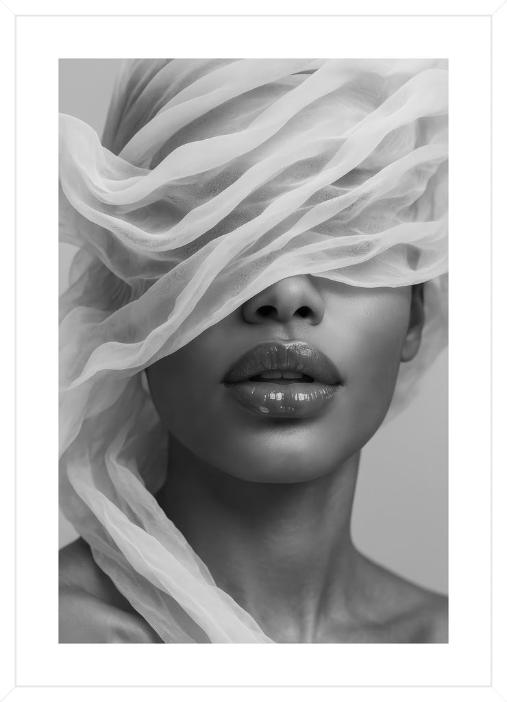 Veiled Elegance I affisch stylad i interiörmiljö med vit ram.