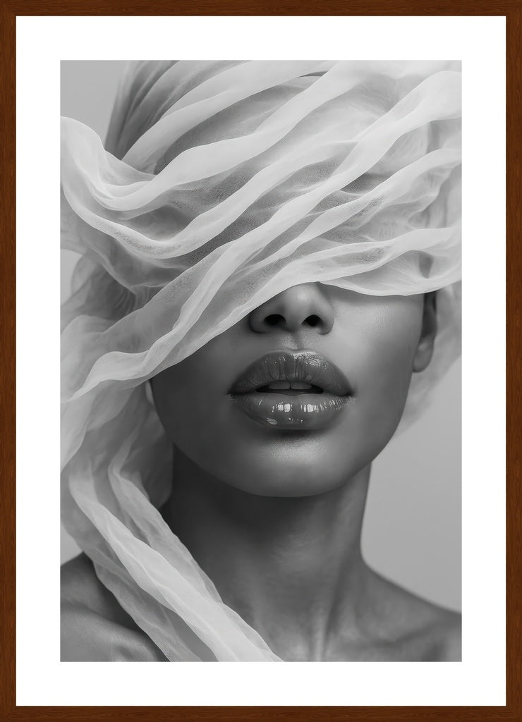 Veiled Elegance I affisch stylad i interiörmiljö med mörk ekram.
