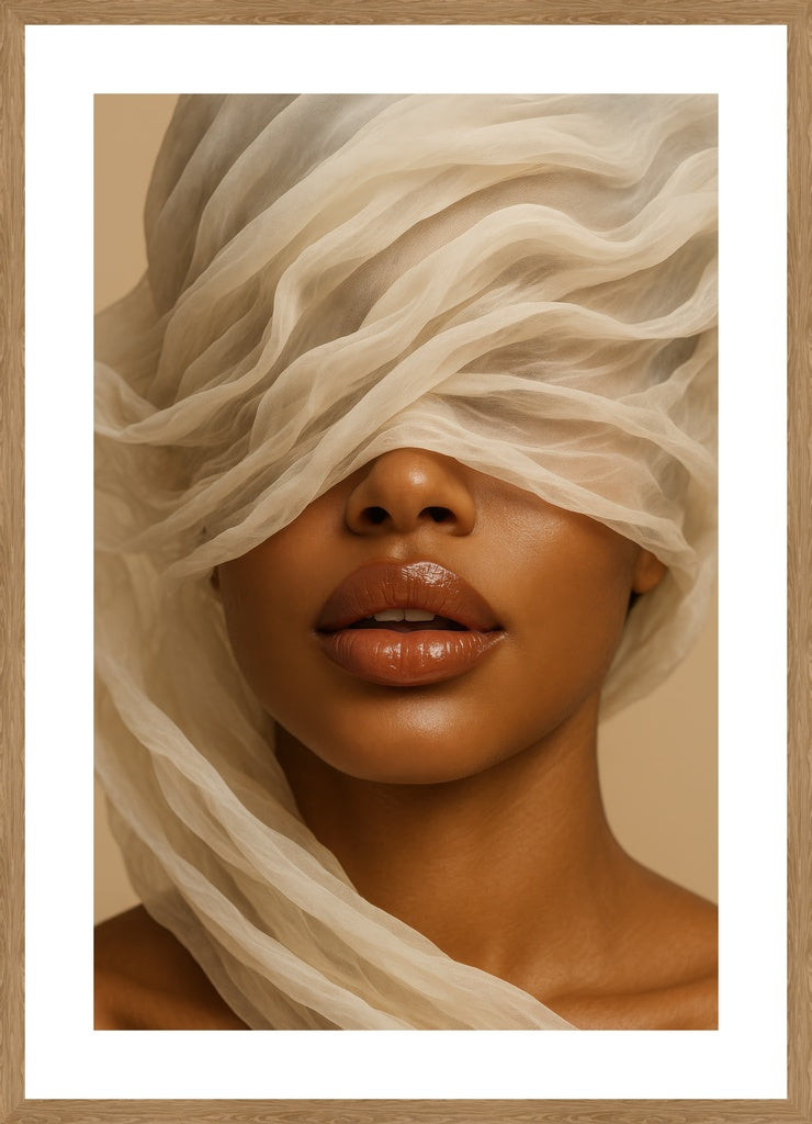 Veiled Elegance II affisch stylad i interiörmiljö med ekram.